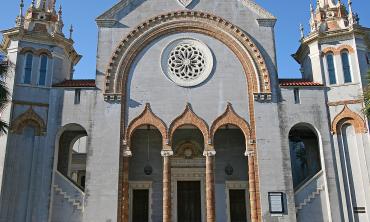 A view of the south entrance to the Memorial Presbyterian Church in St. Augustine, Florida.